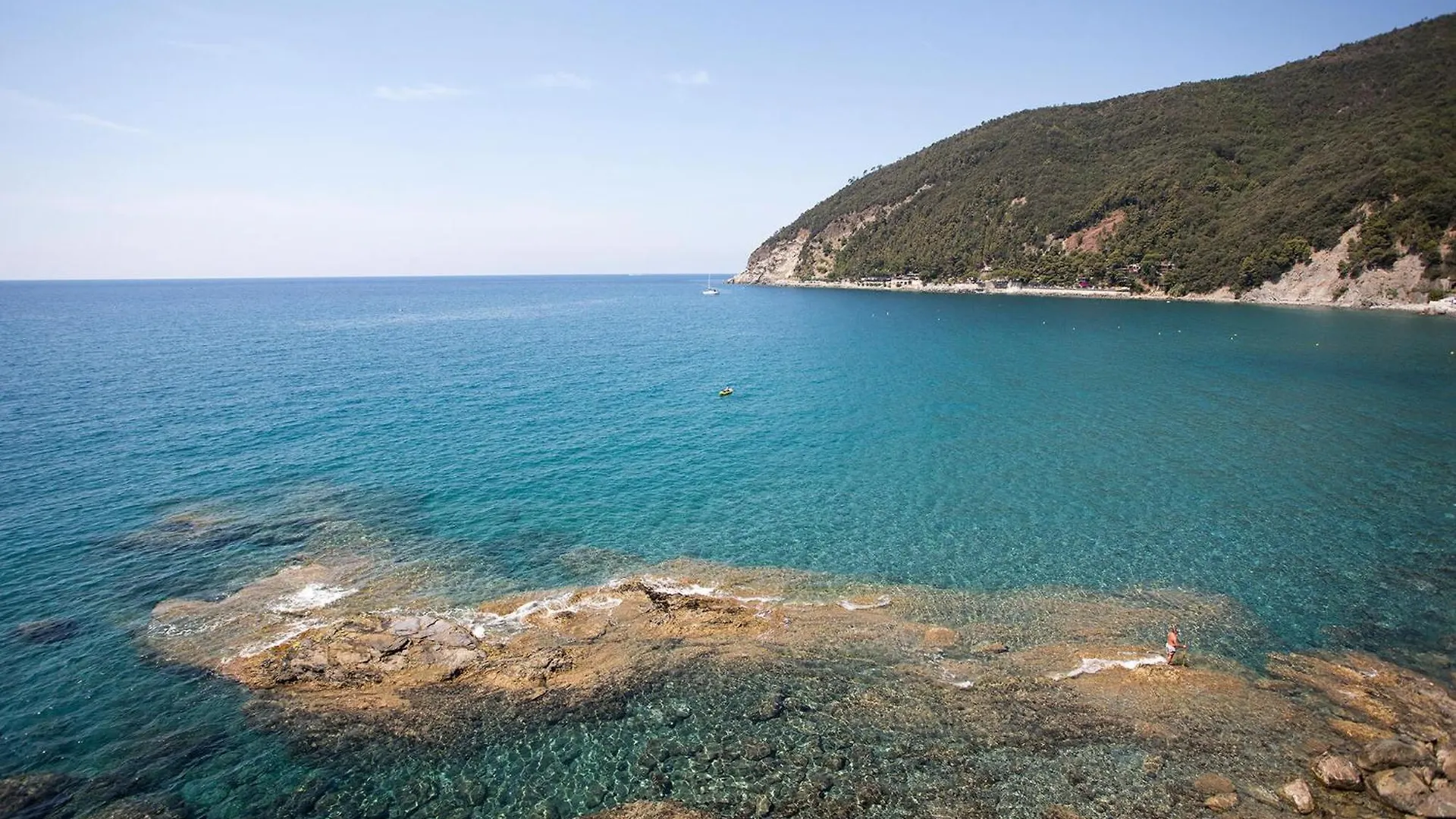 Pet Friendly Home In Carro 0*,  Italy