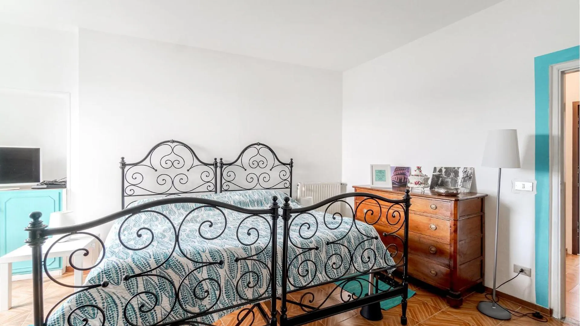 Pet Friendly Home In Carro 0*,  Italy